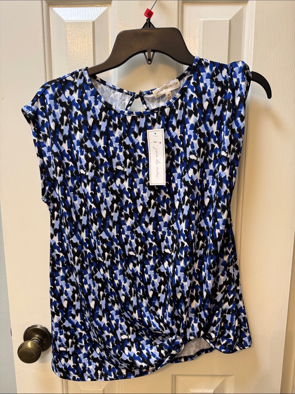 Blue Black & White Abstract Cap-Sleeve Tunic with Twist Hem